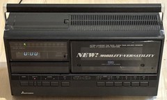 1983 Mitsubishi HS 700-UR Portable VCR Video Recorder AS IS For Parts/Repair