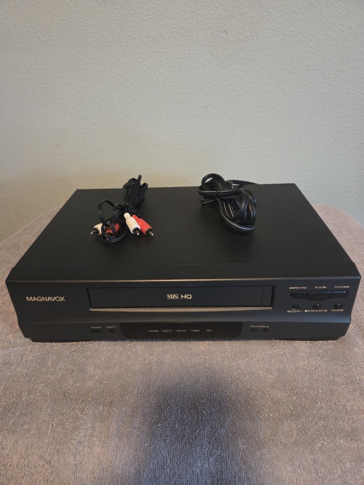 VINTAGE MAGNAVOX VRT222AT22 VCR HQ – NO REMOTE – TESTED & WORKING