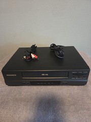 VINTAGE MAGNAVOX VRT222AT22 VCR HQ – NO REMOTE – TESTED & WORKING