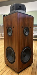DBX SF1A SPEAKERS WITH MODEL 1A CONTROLLER GREAT CONDITON