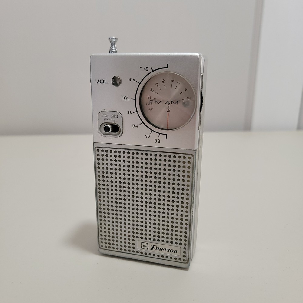 Working – Vintage Emerson P3751B FM/AM 2 Band Transistor Receiver Taiwan