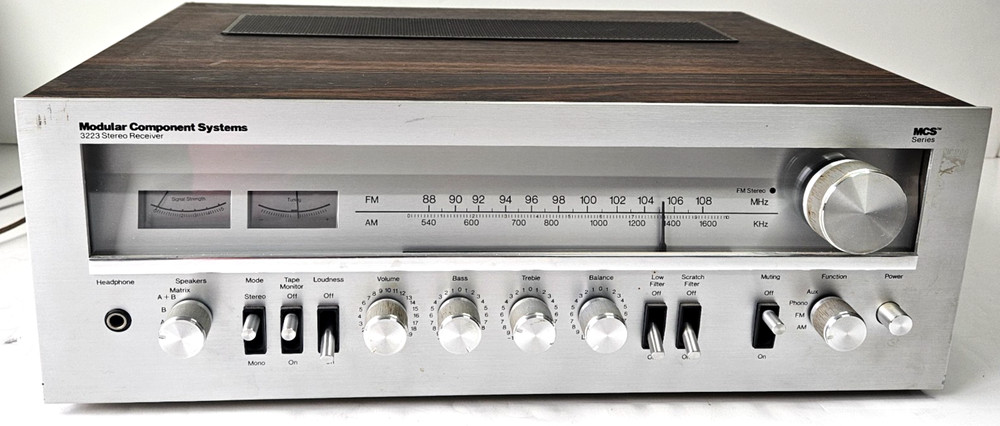 Vintage Modular Component Systems MCS 3223 AM/FM Stereo Receiver.