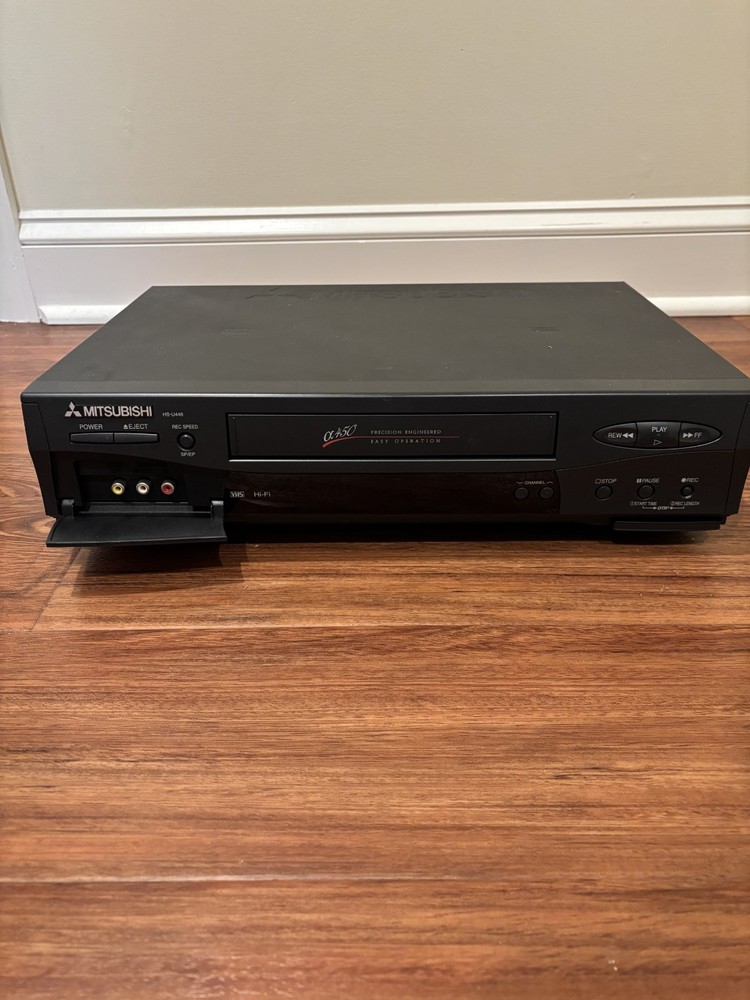 Mitsubishi HS-U446 VCR VHS Player – Great Condition – without remote