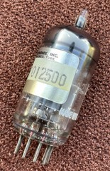 A+ 1970 Siemens W. Germany ECC88/6DJ8 Grey Plate Top Halo Preamp Tube