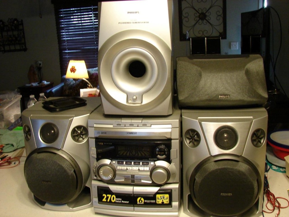 VINTAGE RARE PHILLIPS FW-P78 HI-FI STEREO SYSTEM – 270 WATTS- ALL WORKS GREAT