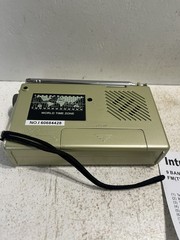 – New Bell Howell FM/MW/SW 9 Band World Receiver Portable Radio