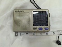 Bell +Howell 9 Band Gold World Receiver Radio with TV Sound FM MW/SW 1-7