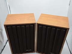 Realistic Minimus-4 Wood Speakers Walnut Bookshelf Radio Shack Tandy 8 Ohm VTG