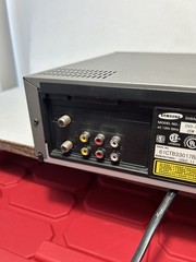 Samsung DVD-V2000 DVD/VCR Combo Player, VHS & DVD, Hi-Fi Stereo 4-Head