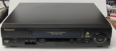 Panasonic PV-V4611 VTG Video Cassette Player Recorder VCR Hi Fi 4 Head WORKing