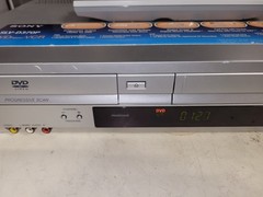 Sony SLV-D370P DVD Player / Video Cassette Recorder Combo with remote Tested