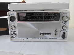 Vtg NOVA TECH Action!! PORTABLE Police RADIO Receiver W ANTENNA CASE Untested