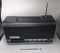 Vintage Sears Com Trek IX Model 132.2285 TESTED ANTENNA BROKEN GETS SIGNAL READ