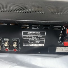 Pioneer SA-1060 Vintage Stereo Integrated Amplifier Tested Works See Video