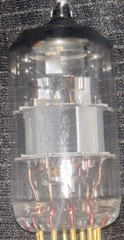 ECC83S/12AX7/7025 JJ Electronic Gold Pin Halo Getter Premium Guitar Preamp Tube