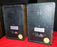 Pair Of Realistic Minimus -7W Speakers #40-2039A Walnut Veneer Tested Japan 40W.