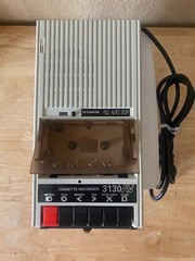 Califone 3130AV Portable Cassette Player & Recorder with Battery & Cable Power