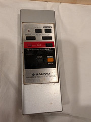 Sanyo Betamax Hi-Fi Video Cassette Recorder VCR 7200 with Remote Control & Box