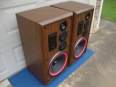 Nice Cerwin Vega AT-15 Large 3-way Floor Speakers -15″ Woofer -Reconditioned