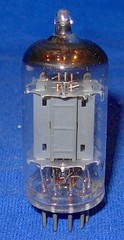 Strong Mullard ECC83 / 12AX7 Long Plate Vacuum Tube 1958 Date