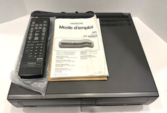 Hitachi VT-M262A VCR 4 Head Player Recorder With Remote and Instructions