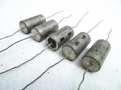 5x 1.0uF 200V AEROVOX P123Z NG / N2 PIO CAPACITOR – Hermetically Glass Sealed