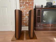 Vintage Bertagni SM-250 Speakers MCM 1960s Electroacoustic System Walnut 28×19