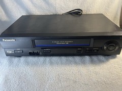 Panasonic PV-V4602 VCR VHS Player 4-Head Hi-Fi Blue Line No Remote TESTED Works