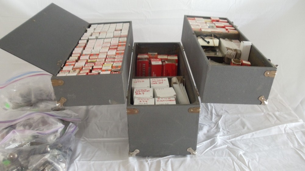 Lot of 100’s Vintage Vacuum Tubes RCA Sylvania GE Tung-Sol Western Elec Mullard
