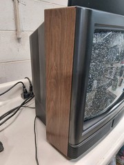CROSLEY – 19″ Vintage Color CRT TV RETRO GAMING- MODEL-19Y403-00AA