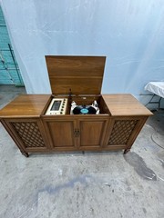 Mid-Century Fisher Stereo Radio Console w/Garrard Turntable