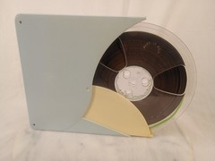 Vintage Schneider Plastic 7″ Reel to Reel Tape Storage Case With UNKNOWN REEL !!
