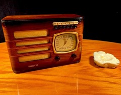 Old Wood Vintage Antique Restored Art Deco Radio Converted to a Bluetooth SPK!