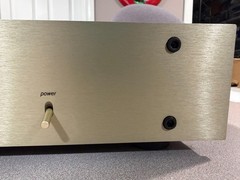 Conrad Johnson Tube Pre-Amplifier in good condition. Works.
