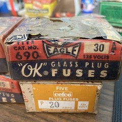 Vintage EAGLE & CEFCO Glass Plug Fuses Screw in 15 , 20, 30 AMP 125 Volts #RD-bn