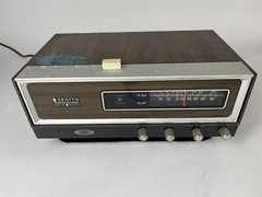 Vintage Zenith Solid State Circle Of Sound AM FM Radio Model J421W TESTED/WORKS