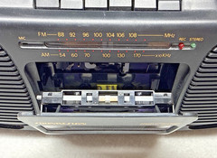 Soundesign 4625BLK AM FM Stereo Cassette Recorder Boombox Vintage