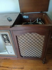 Vintage Zenith TV Radio Record Player Cabinet Built in Speakers