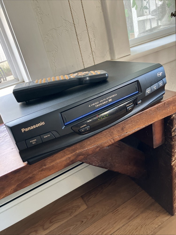 Panasonic PV-V4520 4-Head Hi-Fi Vhs VCR+ Blue Line w/Remote & Owners Manual