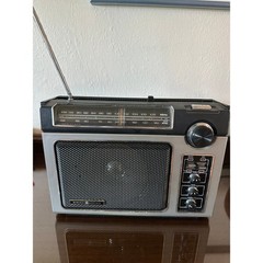 1979 GE Model 7-2880B General Electric Super AM FM Long Range Radio Working