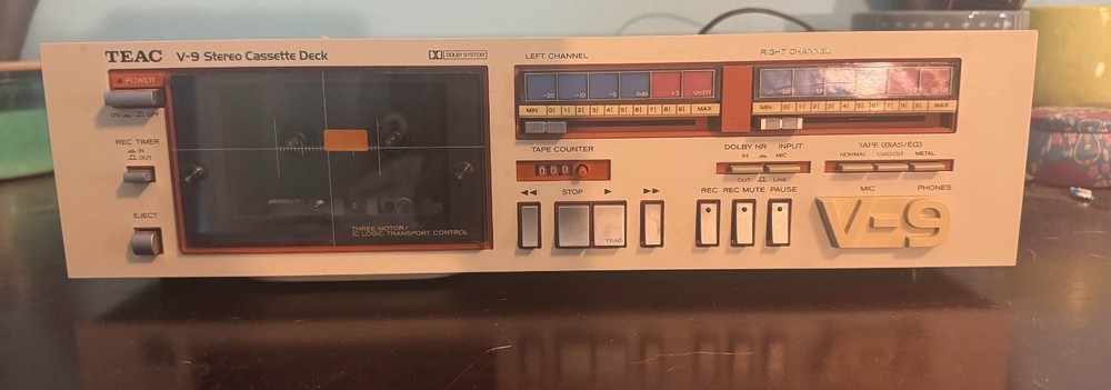 Teac v-9 stereo cassette deck