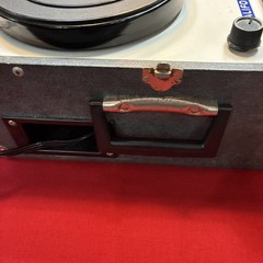 Calif0one 1030AV Portable 3-Speed Classroom Phonograph Record Player