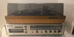 Panasonic RS-817S 8-Track Stereo receiver W/RD-7703 Turntable 2 RE7670 Speakers
