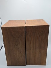 Realistic Minimus-4 Wood Speakers Walnut Bookshelf Radio Shack Tandy 8 Ohm VTG