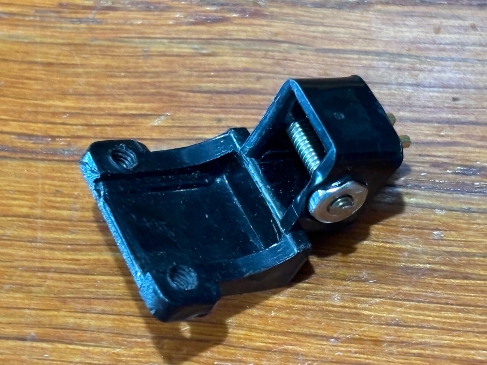 Headshell Std-mount To P-mount Adapter (Black)