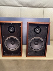 Pioneer CS-44 speakers 2 way fully functional EC original walnut cabinets