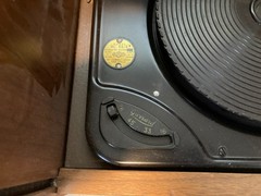 Garrard RC 88/4 Vintage Turntable Record Player POWERS ON SPINS Roll Up Case