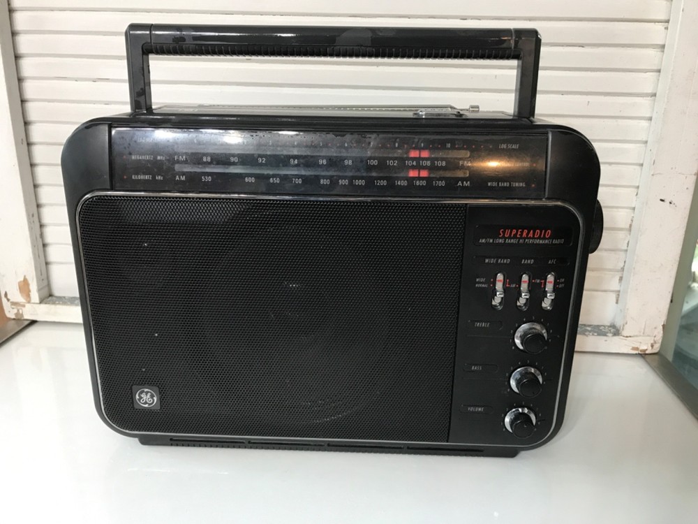 GE Superadio Am/Fm Long Range Hi Performance Radio tested works
