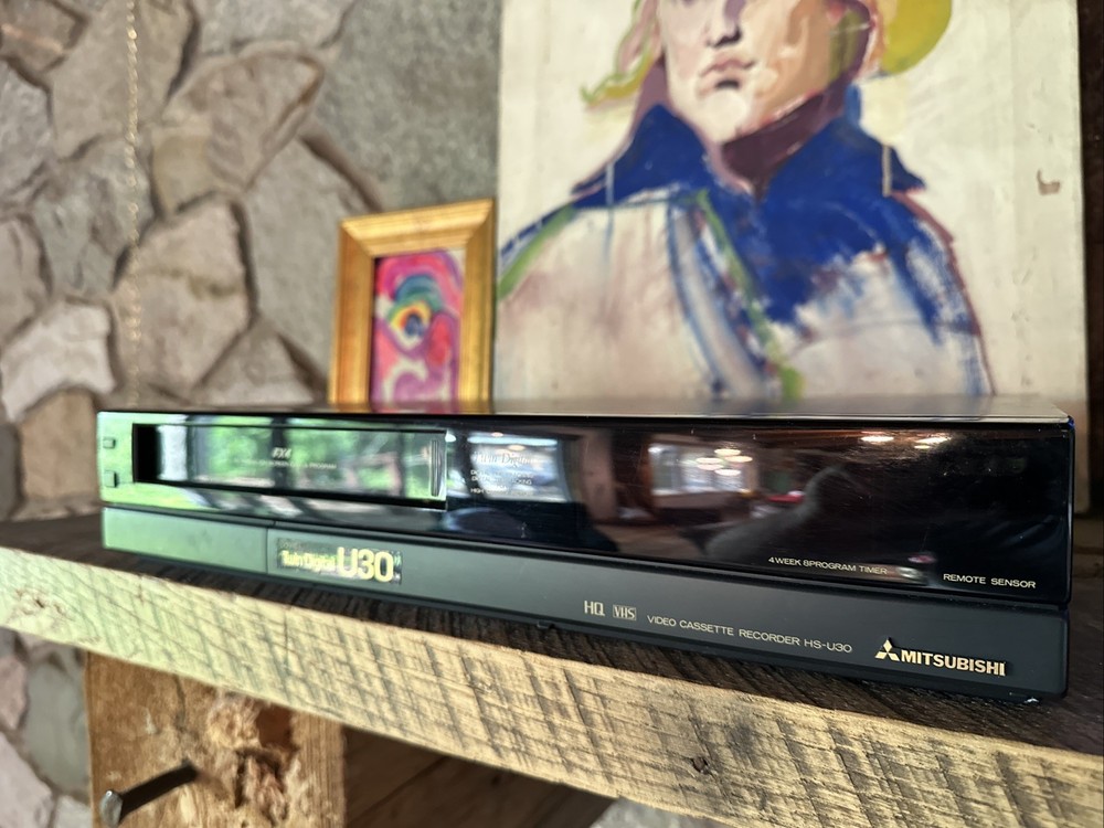 Mitsubishi FX4 Twin Digital VCR HS-U30 Made in Japan Twin Digital