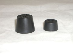 BUDWIG L6B-TF6T RADIO CABINET PLASTIC RISER & BUMPER FEET FOR COLLINS HEATHKIT